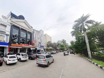 Ruko Gandeng 3 Berada di Taman Palem Lestari Cengkareng Jakarta Barat - 5 Lantai, Full Renov, Dekat Mall Sedayu