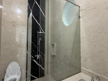 Dijual Rumah di Cluster Crown Pondok Hijau Golf - Gading Serpong