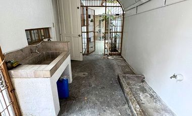 476 sqm For Sale: 2-Storey House in Alabang 400 Village, Muntinlupa City near Alabang Hills Village, San Jose Village, Alabang Town Center