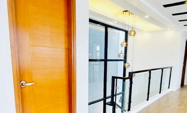 House and Lot For Sale in Greenwoods Executive Village Cainta Rizal - R1611