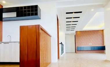 House and Lot For Sale in Greenwoods Executive Village Cainta Rizal - R1611