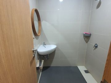 Apartement mengahdap aeon mall bsd, selangkah ke universitas prasetya mulya, cocok untuk anak kuliah