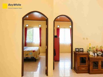 Rumah 2 Lantai di Candraloka Telaga Kahuripan Bogor