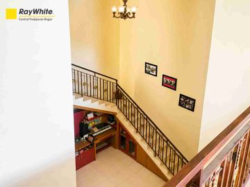 Rumah 2 Lantai di Candraloka Telaga Kahuripan Bogor