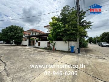 Two-story detached house, 72.1 sq.wah, in Fuang Suk 5 Village, Bang Bua Thong, near Sarasas Bang Bua Thong School, Kanchanaphisek Road, and Lam Pho Ro