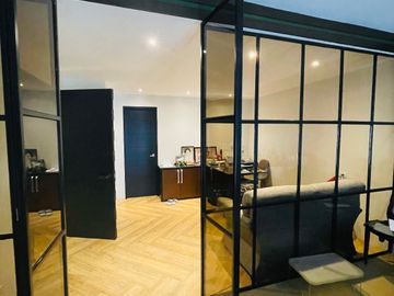 New Manila Townhouse 4 Car Garage For Sale near Robinsons Magnolia