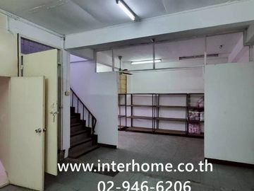 4.5-story commercial building, 36 sq.wa., Sinthorn Happy Land Village, near The Mall Bangkapi, Happy Land 1 Road, Ladprao Road, Nawamin Road, Bang Kap