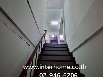 4.5-story commercial building, 36 sq.wa., Sinthorn Happy Land Village, near The Mall Bangkapi, Happy Land 1 Road, Ladprao Road, Nawamin Road, Bang Kap