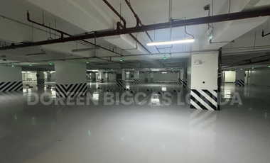 OFFICE FOR SALE: 322sqm Corporate Office Space Unit in Quezon City - One Vertis Plaza