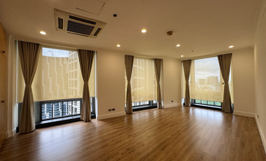 Newly renovated Three (3) bedroom unit for sale at Essensa East Forbes for sale