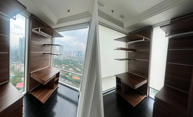 FOR SALE: Spacious 4 Bedroom 409sqm Condo unit in Makati - Discovery Primea Residences