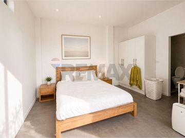 STUNNING 5-BEDROOM SEAVIEW VILLA FOR SALE