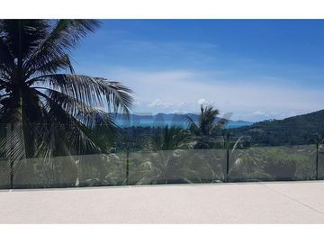 STUNNING 5-BEDROOM SEAVIEW VILLA FOR SALE