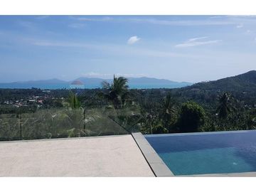 STUNNING 5-BEDROOM SEAVIEW VILLA FOR SALE