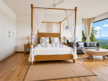 STUNNING 5-BEDROOM SEAVIEW VILLA FOR SALE