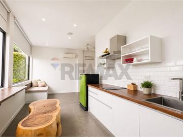 STUNNING 5-BEDROOM SEAVIEW VILLA FOR SALE