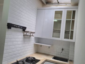 Dijual Rumah Full Renov 2 Lantai SHM  Boston Gading Serpong