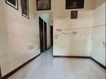 Dijual Rumah Lokasi Semolowaru Elok