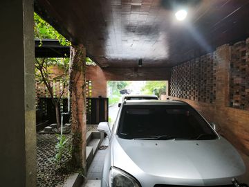 Kantor & Gudang Gayungsari Dijual Beserta Isinya, Siap Pakai Cocok Untuk Usaha
