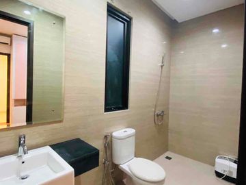disewakan rumah cluster full furnish summarecon bekasi