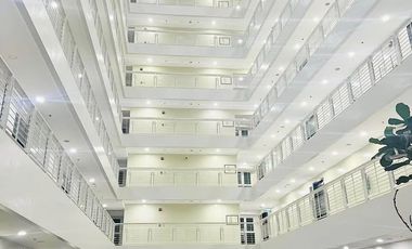 60sqm 1BR Unit at The Veranda at Arca South near BGC, McKinley Hill and Makati City