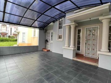 Rumah Sewa Dua Lantai Furnished Raffles Hills Cibubur