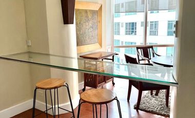 FOR SALE: 3 Bedroom Condo Unit at Penhurst Parkplace, BGC, Taguig City
