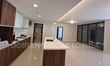 FOR SALE: 2 Bedroom Duo Suite 106sqm Condo with Parking in Arca South Taguig - Arbor Lanes