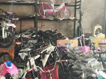 Rumah dan Tempat Usaha di Jalan Veteran Ref.05633