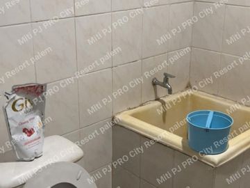 DIJUAL CEPAT RUMAH 2 LANTAI HADAP BARAT @RUMAH TAMAN PALEM SARI