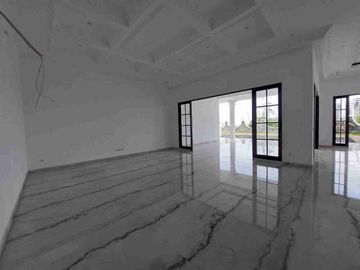 rumah clasik modern siap huni view gunung
