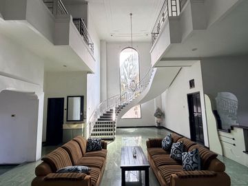 Rumah Hook 730 m² Tidar Malang, Cocok Kantor & Guest House