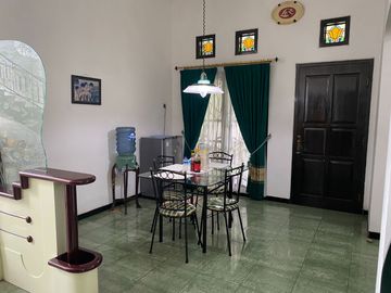 Rumah Hook 730 m² Tidar Malang, Cocok Kantor & Guest House