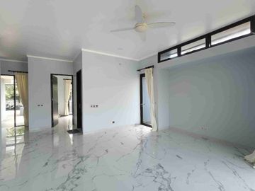 Dijual cepat rumah di Sentul city harga dibawah pasaran