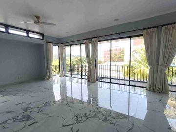 Dijual cepat rumah di Sentul city harga dibawah pasaran