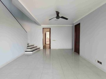 Dijual cepat rumah di Sentul city harga dibawah pasaran