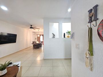 Casa Amueblada en Renta de Tres Recámaras
