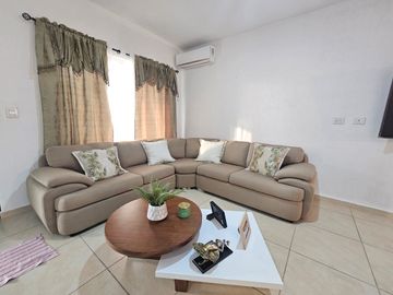 Casa Amueblada en Renta de Tres Recámaras