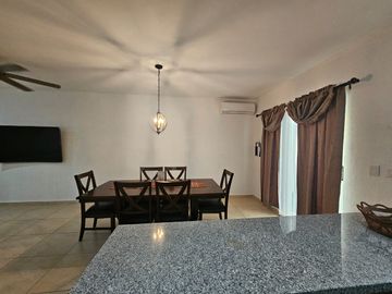 Casa Amueblada en Renta de Tres Recámaras