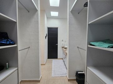 Casa Amueblada en Renta de Tres Recámaras