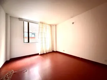 Apartamento En Venta En Santa Barbara, Bogotá