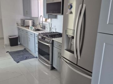 Departamento Amueblado en Renta | Costa Hermosa, Playas de Tijuana $1,300 USD mensuales | Amueblado