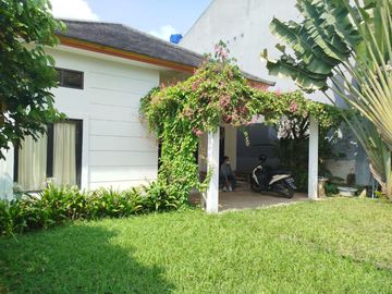 Rumah 1 lantai asri dan nyaman