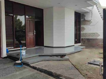 Disewakan Rumah di Trengilis Utara Surabaya