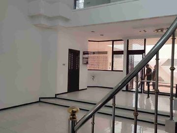 Disewakan Rumah di Trengilis Utara Surabaya