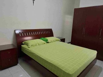 Rumah 1 lantai Bagus Siap Huni Full Furnished. Lokasi strategis dekat Merr. Galaxy Mall. Murah. Nego
