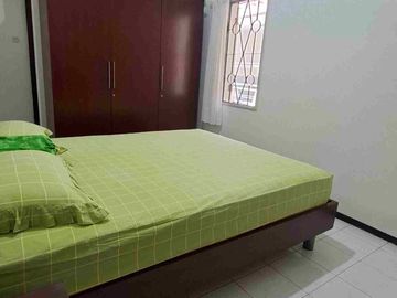 Rumah 1 lantai Bagus Siap Huni Full Furnished. Lokasi strategis dekat Merr. Galaxy Mall. Murah. Nego