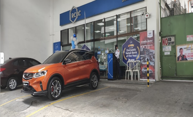 Income generating commercial property for sale along Araneta Avenue