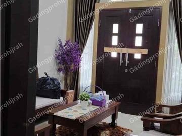 Dijual Rumah Asri Tengah Kota Jl.Kembar Sayap BKR,  Moh.Toha