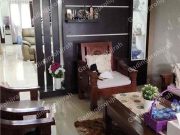 Dijual Rumah Asri Tengah Kota Jl.Kembar Sayap BKR,  Moh.Toha